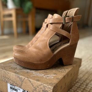 EUC Free People Cedar Clogs 38.5